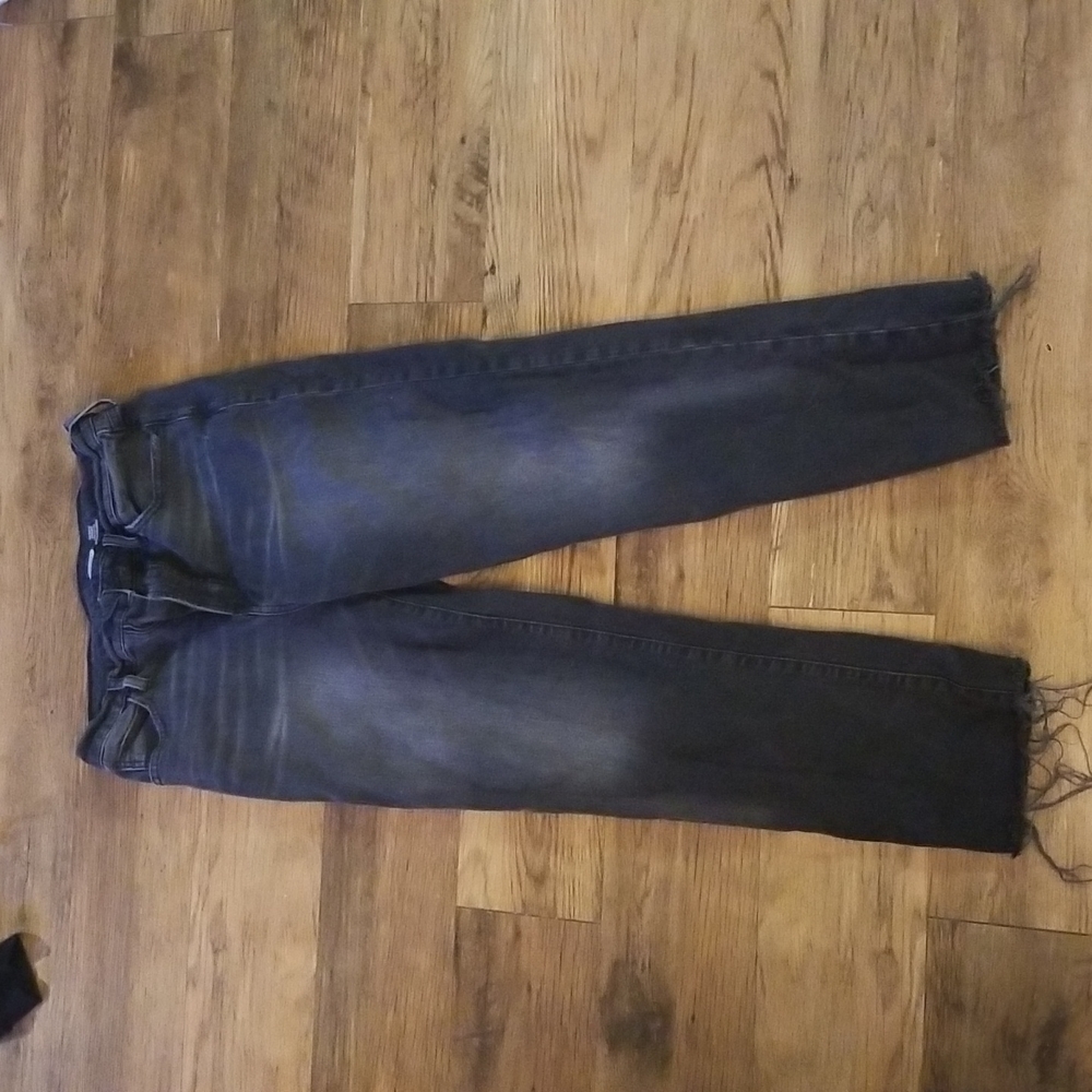 Black frayed jeans